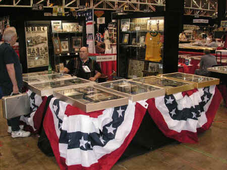 booth1.jpg (87017 bytes)